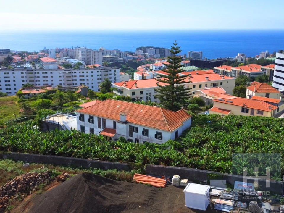 Apartamento T1 para Venda em São Martinho Foto 32