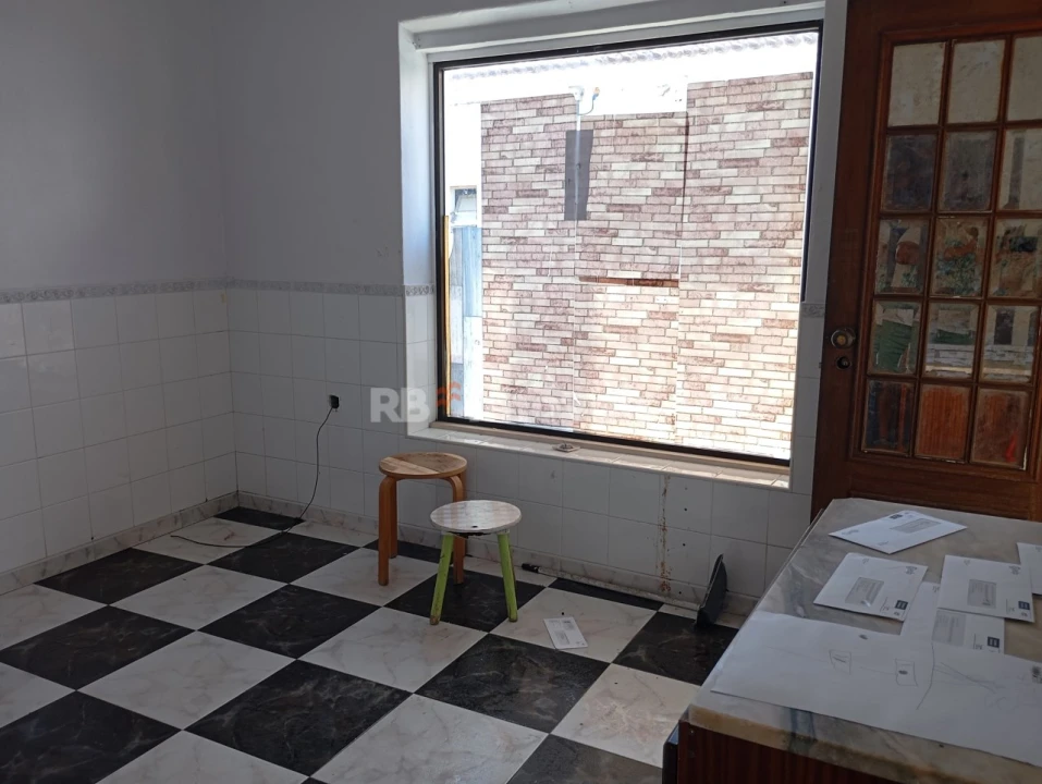 Moradia T2 para Venda em São João Baptista Foto 1