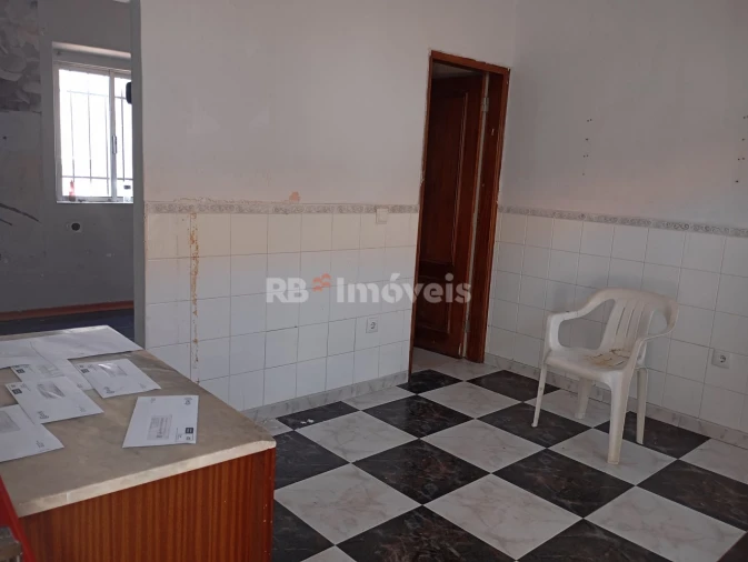 Moradia T2 para Venda em São João Baptista Foto 8