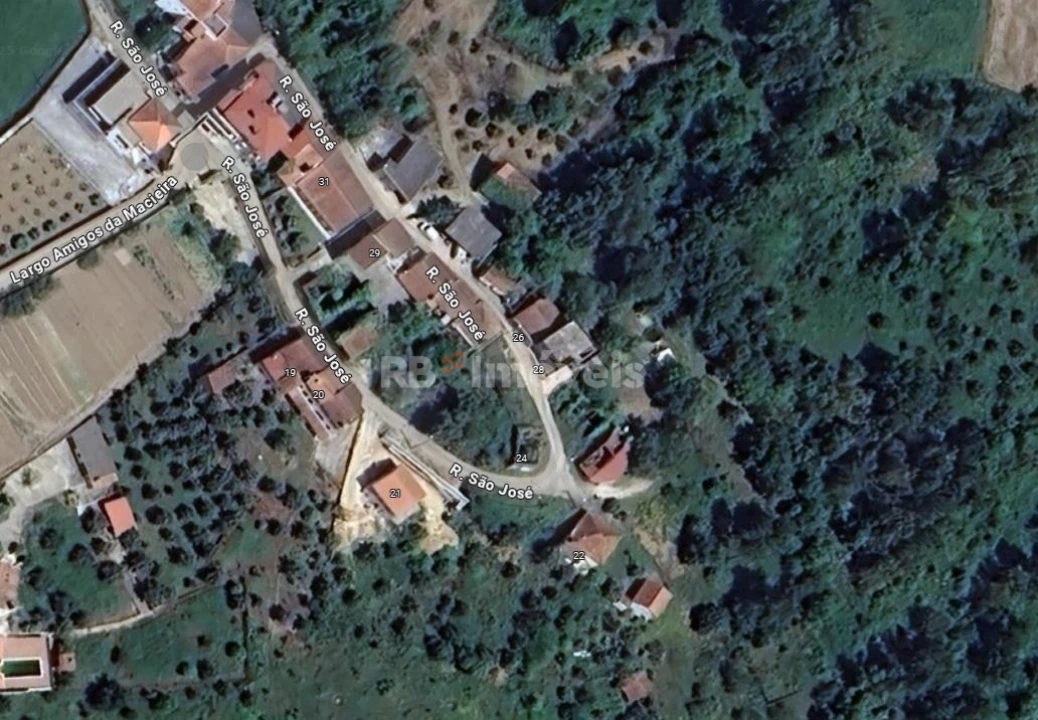 Moradia T3 para Venda em Serra e Junceira Foto 12