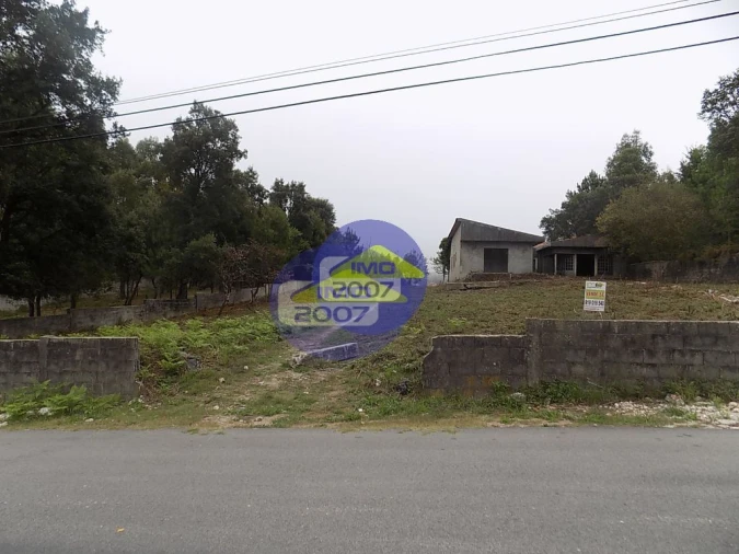 Terreno para Venda em Lourosa Foto 3