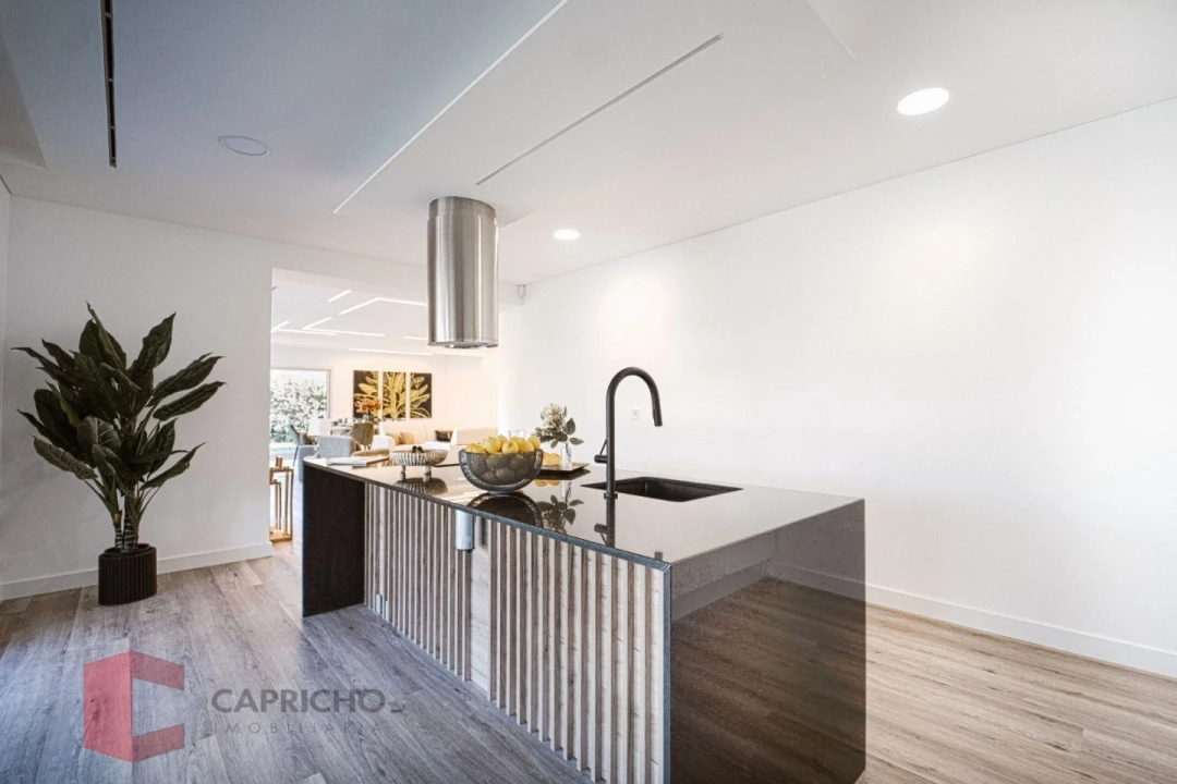 Moradia T4 para Venda em Charneca de Caparica e Sobreda Foto 19