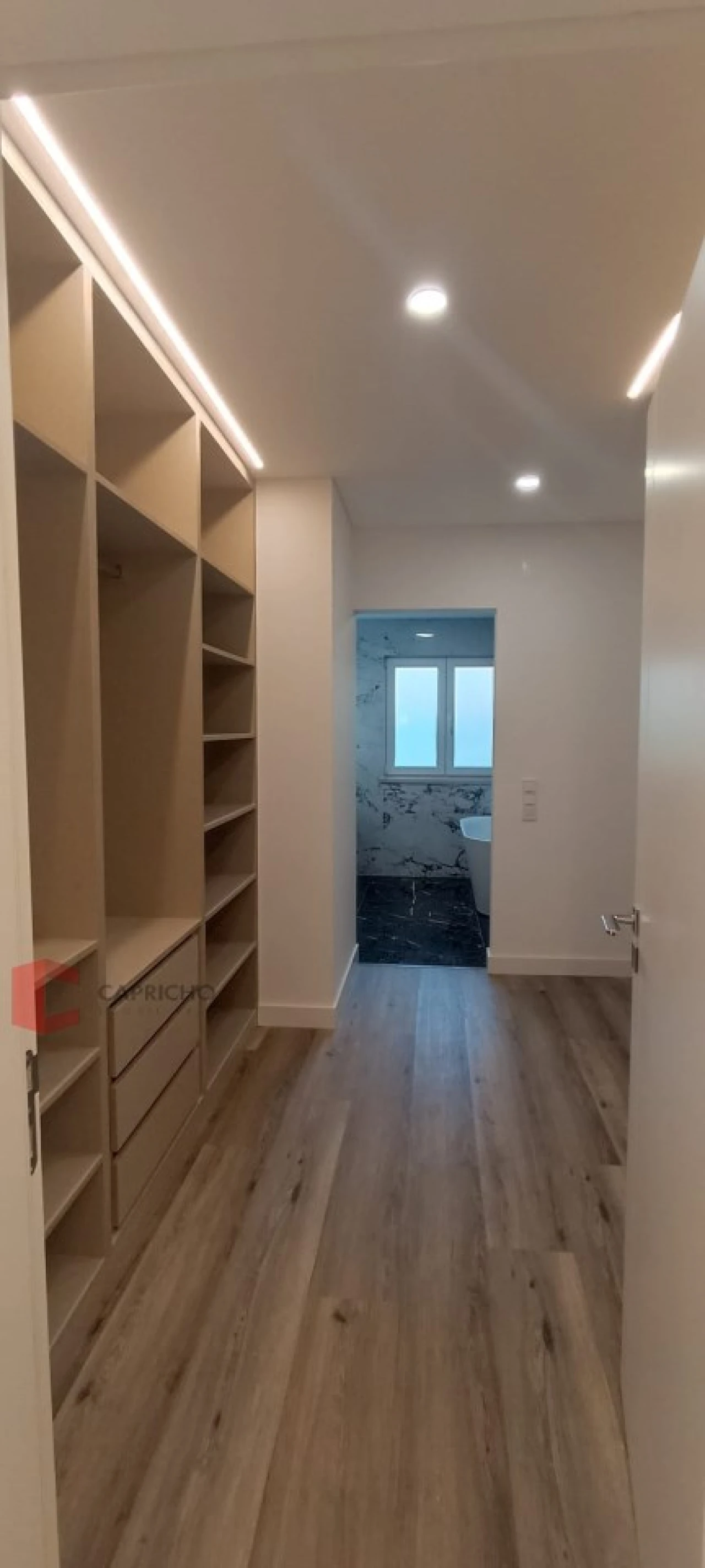 Moradia T4 para Venda em Charneca de Caparica e Sobreda Foto 50