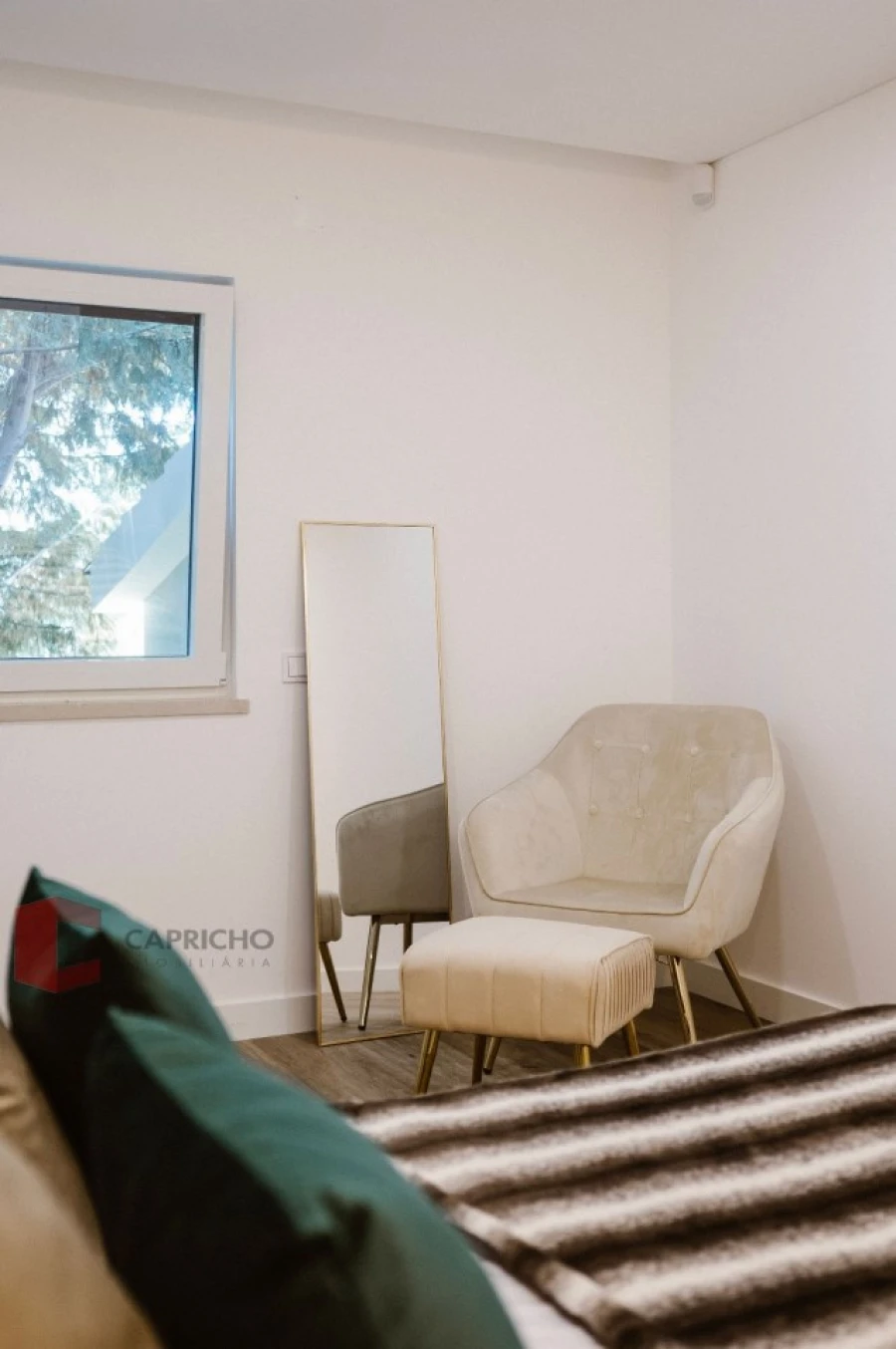 Moradia T4 para Venda em Charneca de Caparica e Sobreda Foto 6