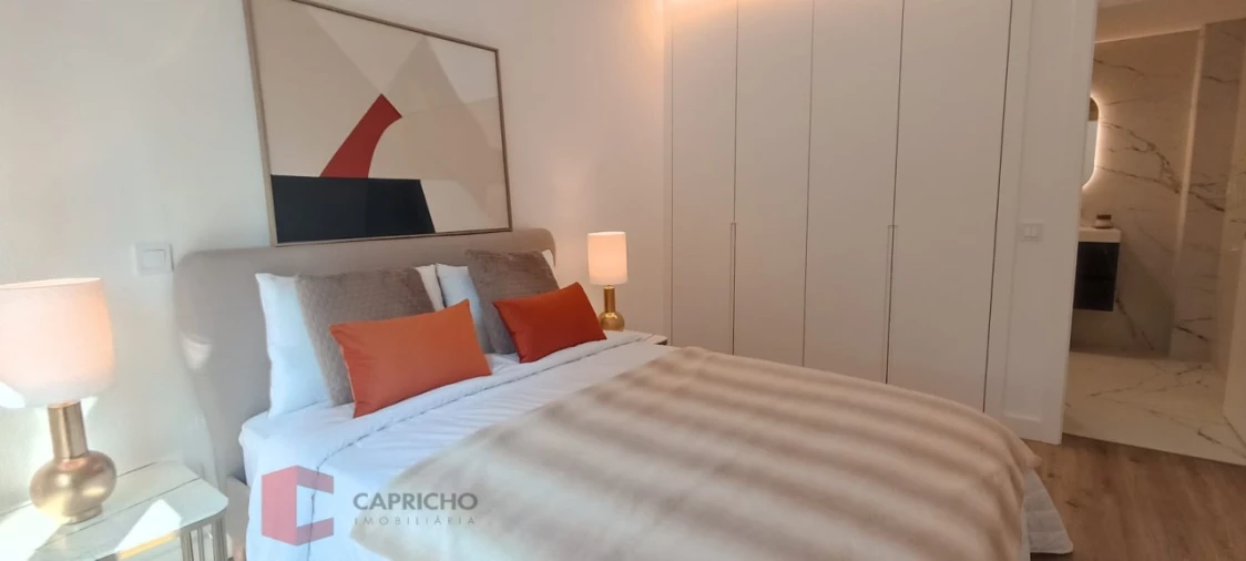 Moradia T4 para Venda em Charneca de Caparica e Sobreda Foto 42