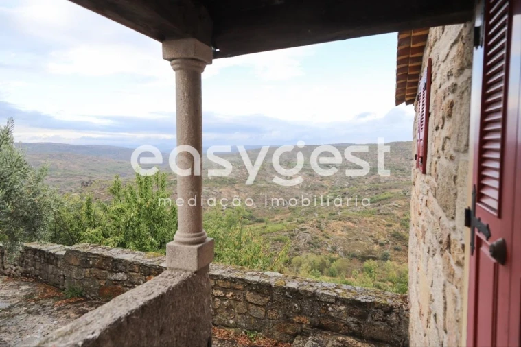 Moradia T2 para Venda em Castelo Bom Foto 34