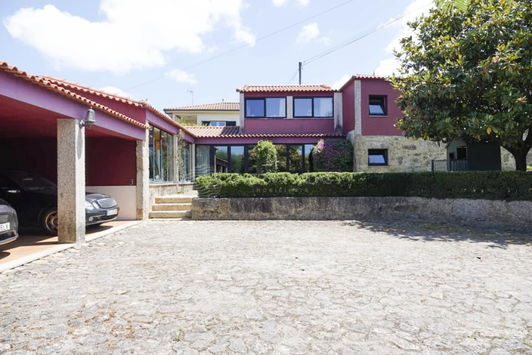 Moradia T4 para Venda em Sequeade e Bastuço (São João e Santo Estêvão) Foto 2