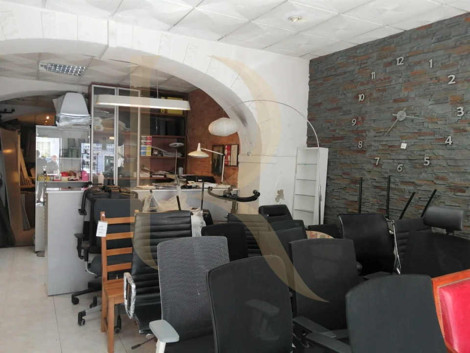 Loja para Arrendamento em Arroios Foto 3