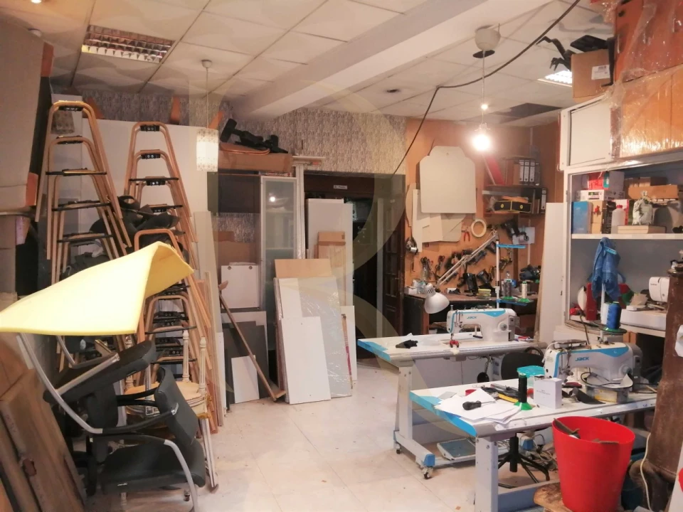 Loja para Arrendamento em Arroios Foto 7