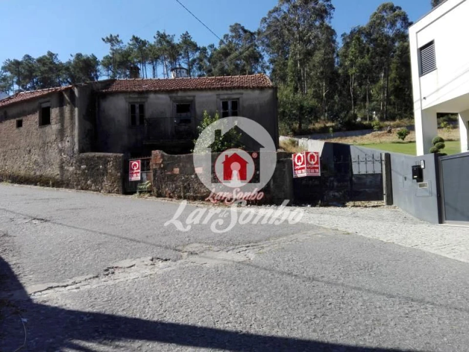 Moradia T3 para Venda em Laundos Foto 1