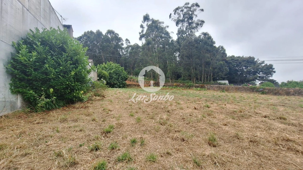 Moradia T3 para Venda em Laundos Foto 19