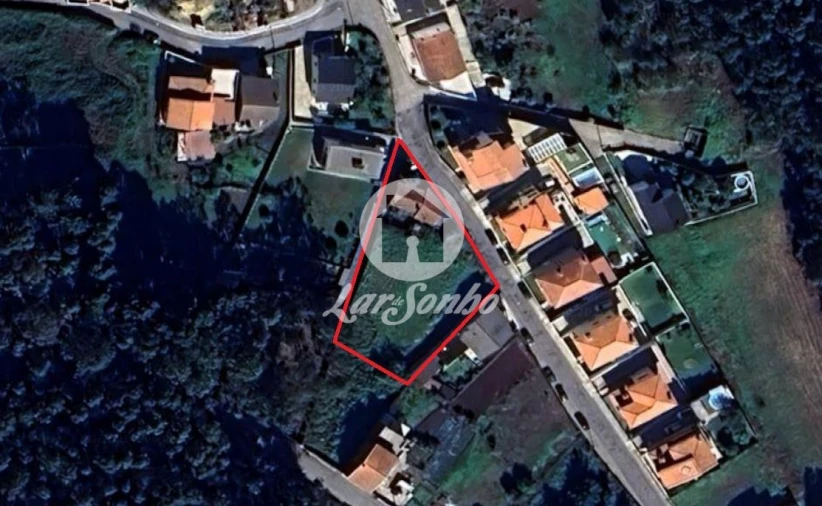 Moradia T3 para Venda em Laundos Foto 3