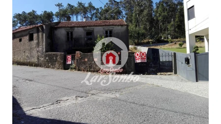Moradia T3 para Venda em Laundos