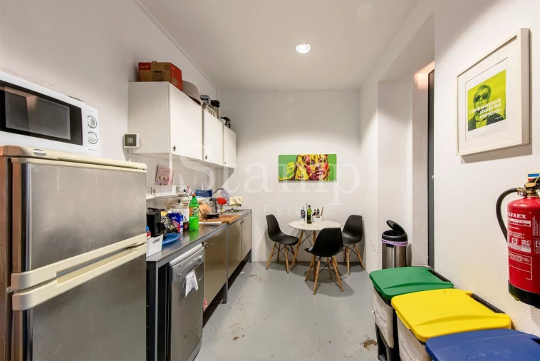 Moradia T4 para Venda em Algés, Linda-A-Velha e Cruz Quebrada-Dafundo Foto 24