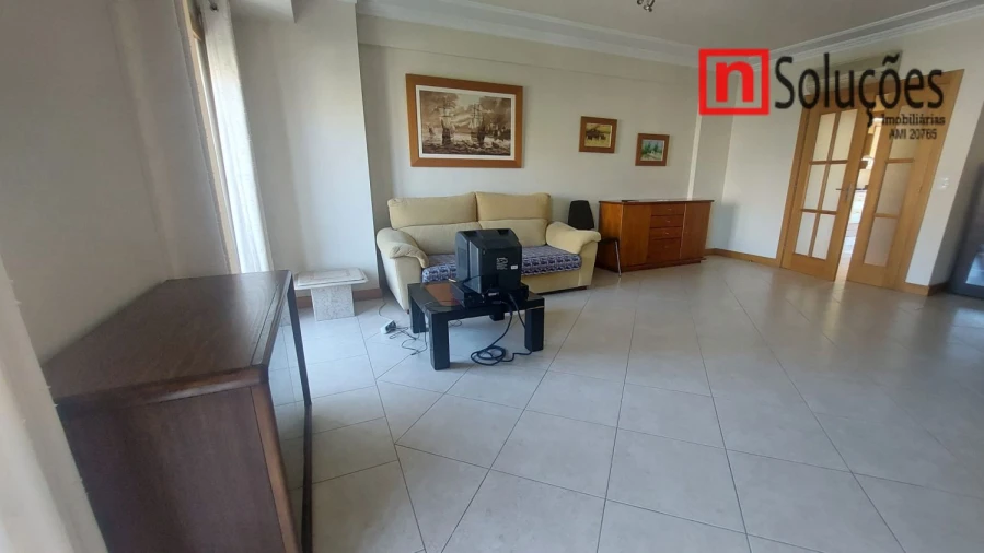 Apartamento T3 para Venda em Póvoa de Santa Iria e Forte da Casa Foto 20