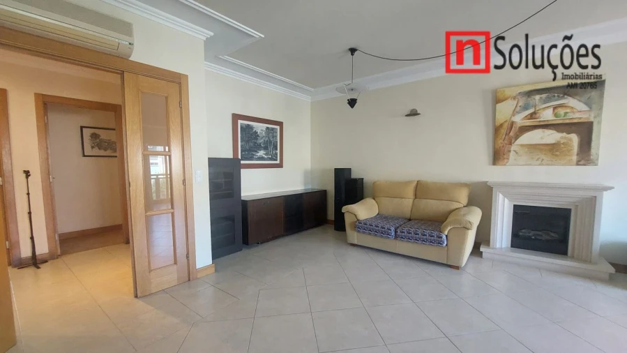 Apartamento T3 para Venda em Póvoa de Santa Iria e Forte da Casa Foto 15