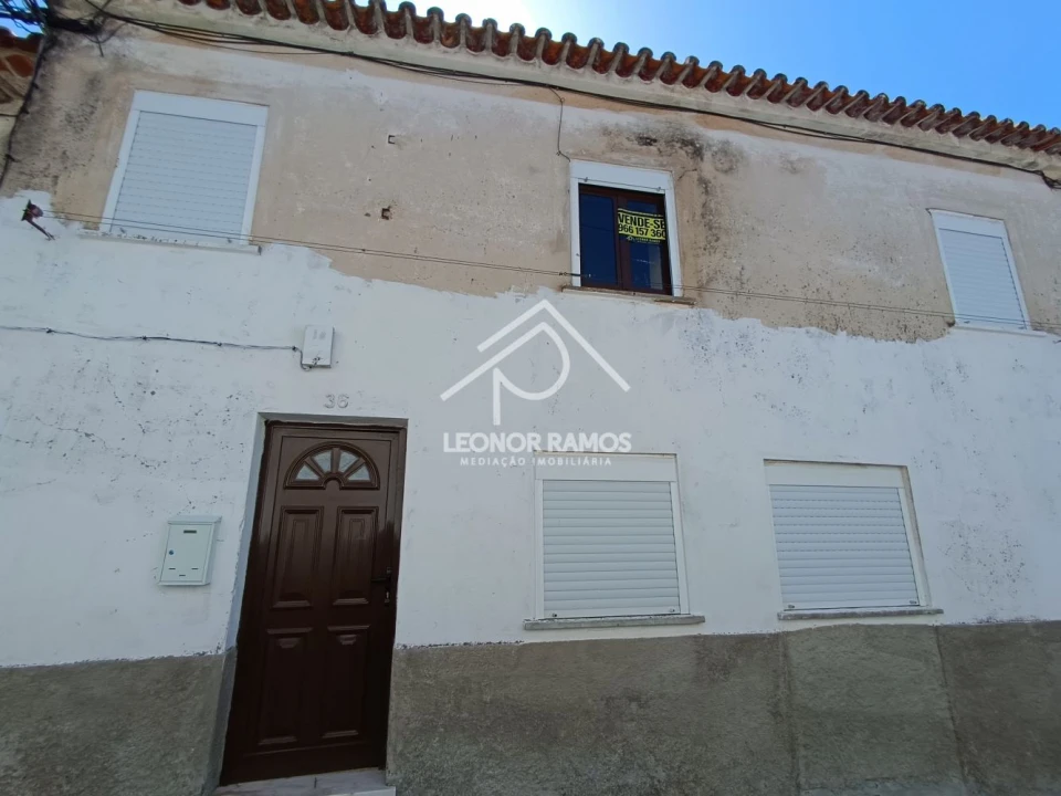 Moradia T2 para Venda em Tinalhas Foto 1