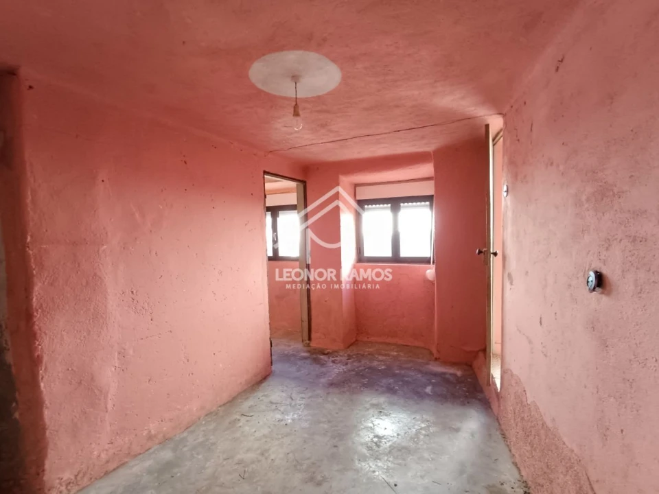 Moradia T2 para Venda em Tinalhas Foto 3