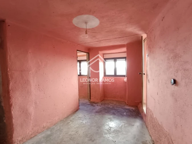 Moradia T2 para Venda em Tinalhas Foto 3