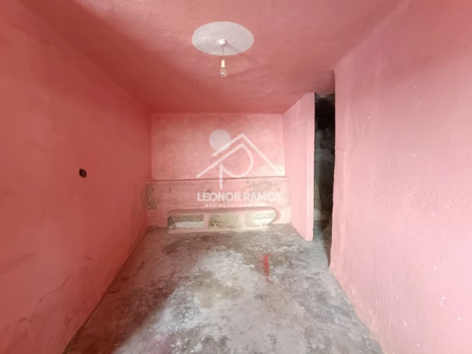 Moradia T2 para Venda em Tinalhas Foto 6