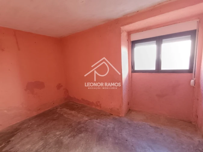 Moradia T2 para Venda em Tinalhas Foto 5