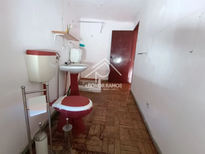 Moradia T2 para Venda em Tinalhas Foto 16