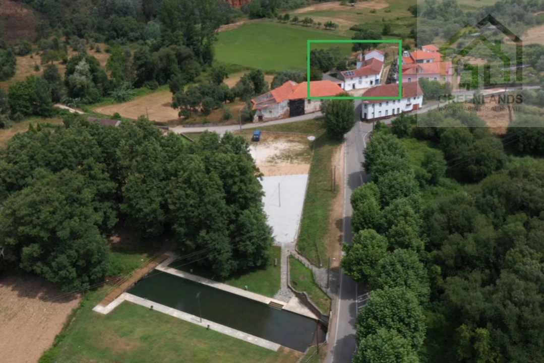 Moradia T3 para Venda em Folques Foto 5