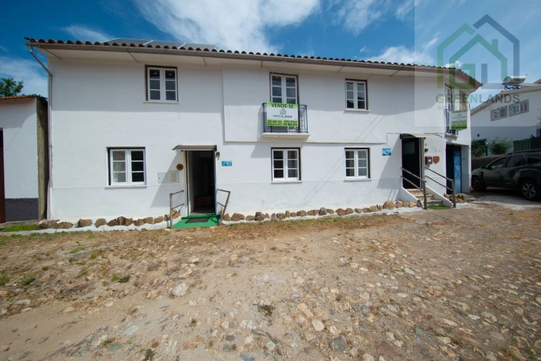 Moradia T3 para Venda em Folques Foto 2