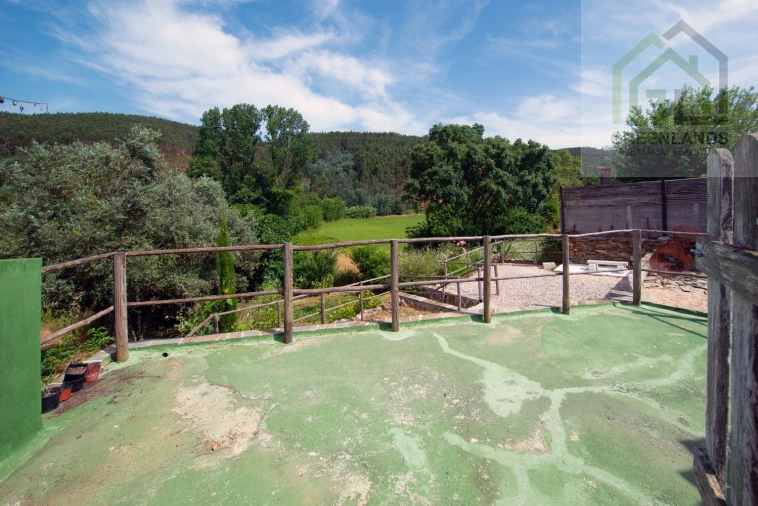 Moradia T3 para Venda em Folques Foto 11