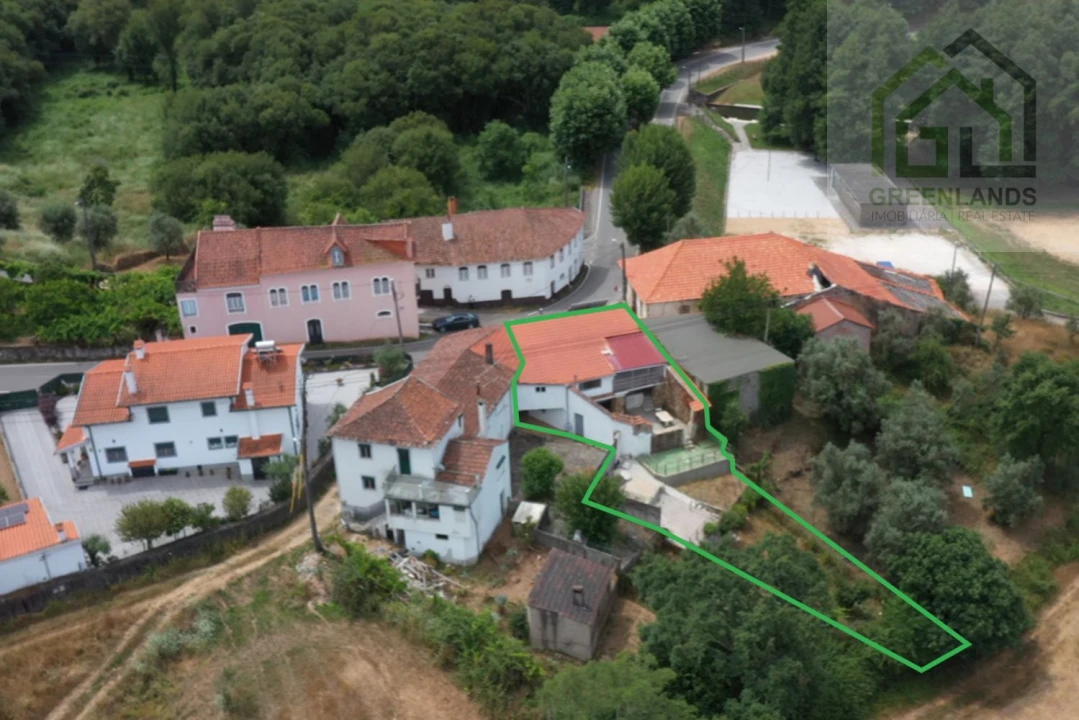 Moradia T3 para Venda em Folques Foto 3