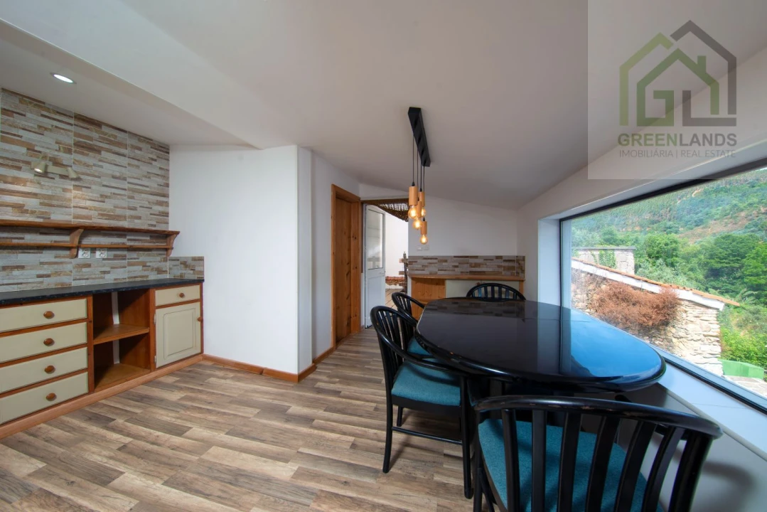 Moradia T3 para Venda em Folques Foto 19