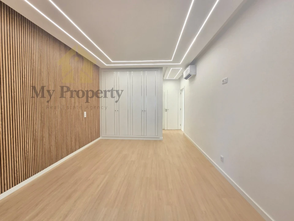 Apartamento T3 para Venda em Quarteira Foto 22