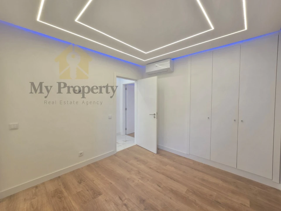 Apartamento T2 para Venda em Quarteira Foto 10