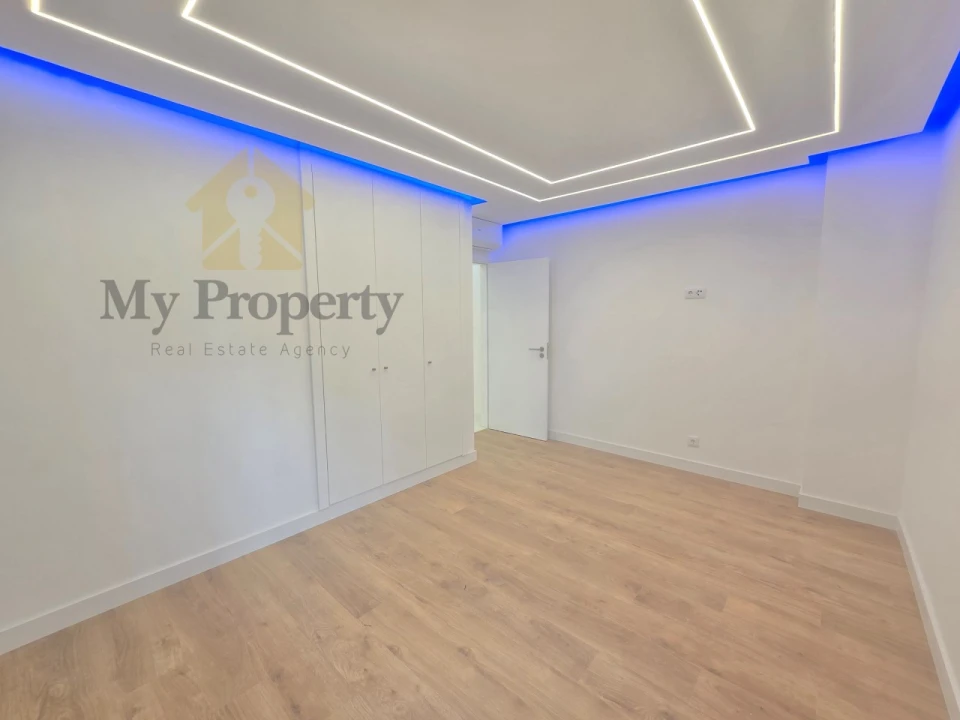 Apartamento T2 para Venda em Quarteira Foto 11