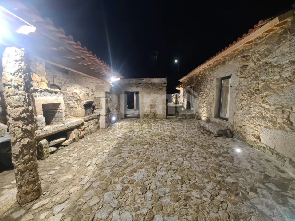 Negócio para Venda em Mentrestido Foto 2