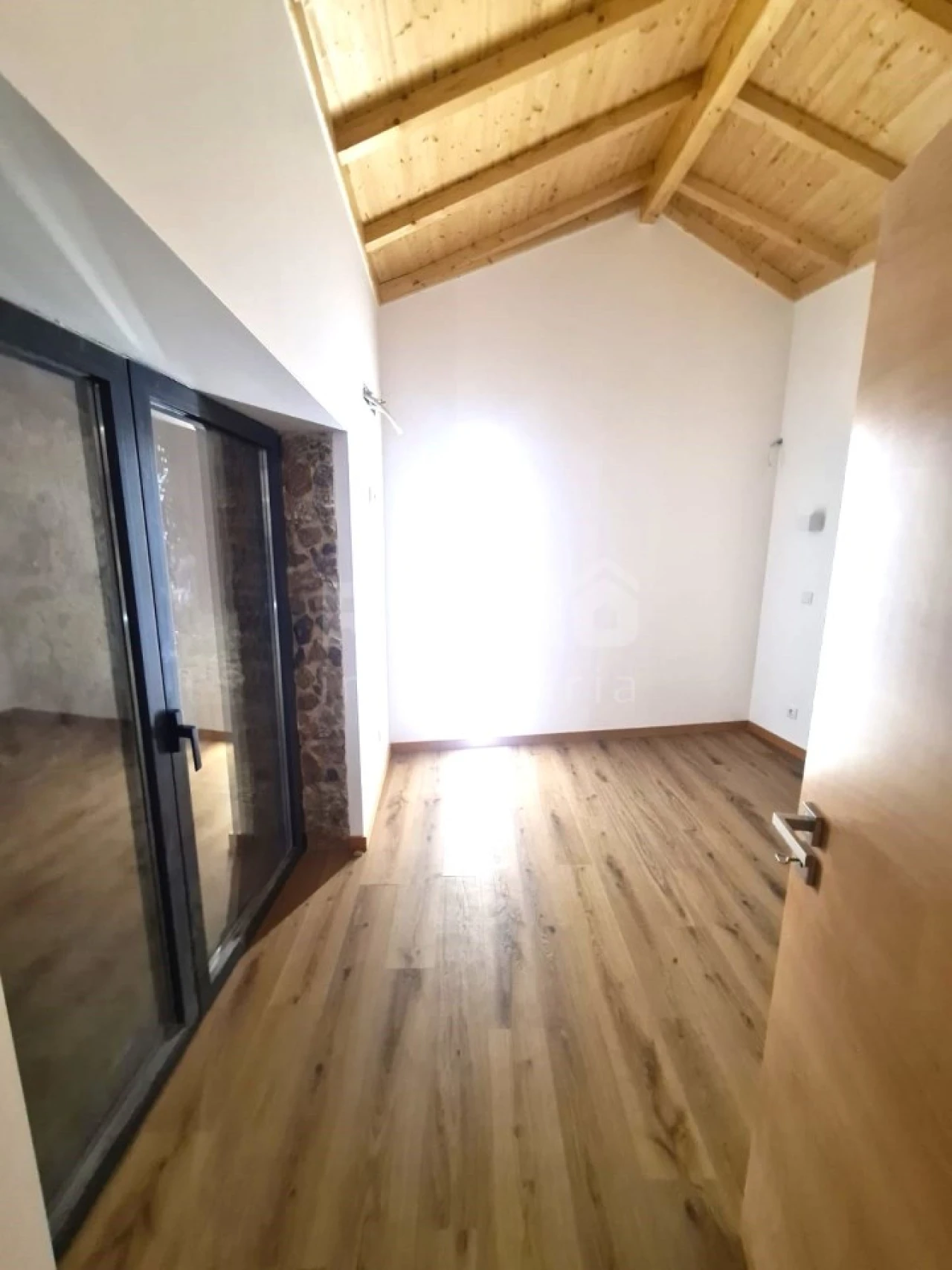 Negócio para Venda em Mentrestido Foto 14