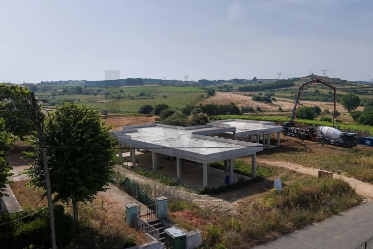 Moradia T3 para Venda em Santo Quintino Foto 15