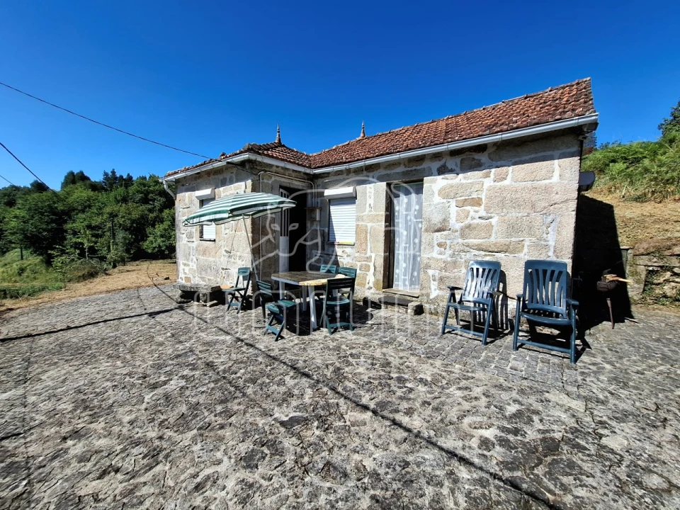 Moradia T1 para Venda em Mentrestido Foto 3