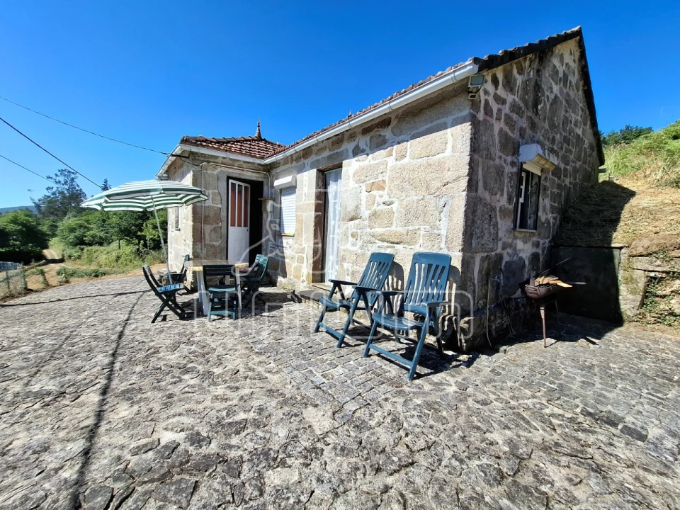 Moradia T1 para Venda em Mentrestido Foto 2