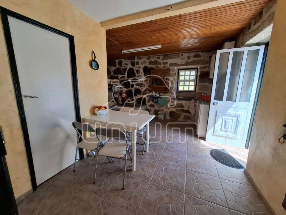 Moradia T1 para Venda em Mentrestido Foto 13