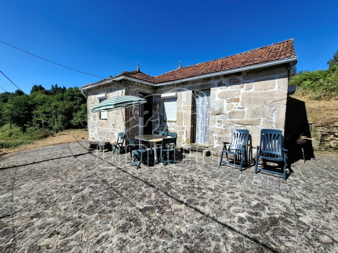 Moradia T1 para Venda em Mentrestido Foto 3