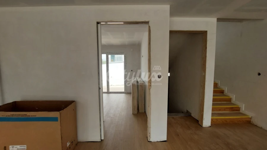 Moradia T4 para Venda em Alcabideche Foto 7
