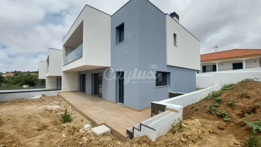 Moradia T4 para Venda em Alcabideche Foto 36