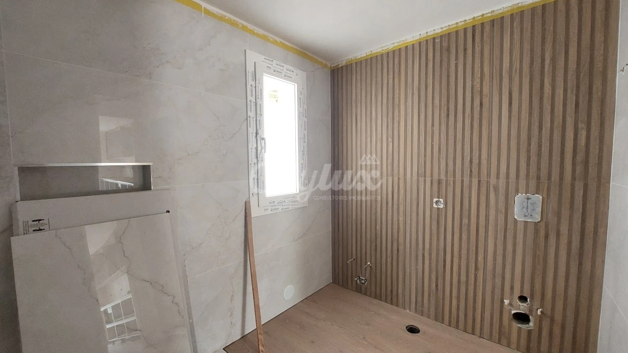 Moradia T4 para Venda em Alcabideche Foto 8