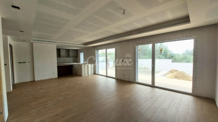 Moradia T4 para Venda em Alcabideche Foto 4