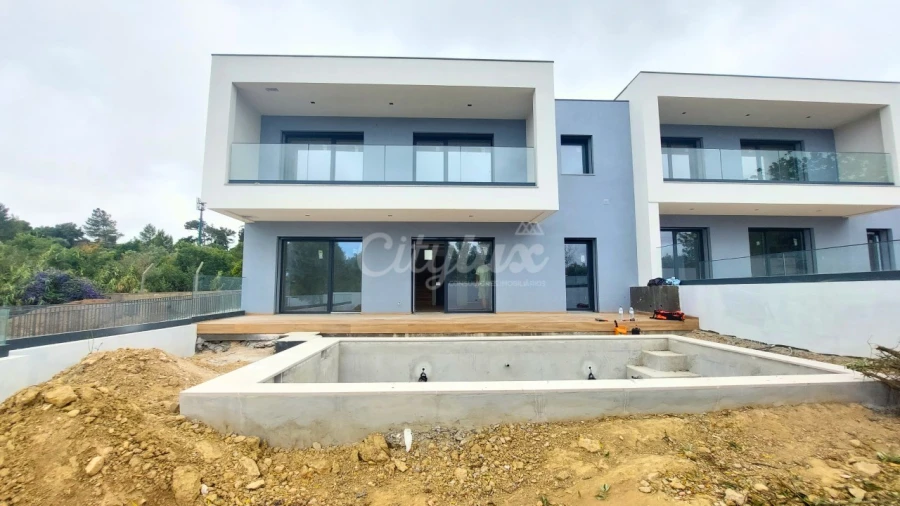 Moradia T4 para Venda em Alcabideche Foto 22