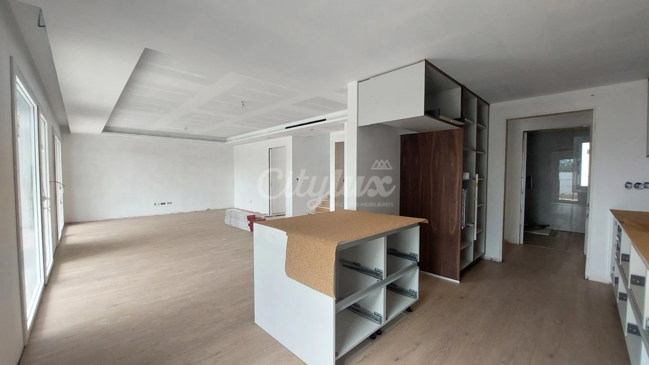 Moradia T4 para Venda em Alcabideche Foto 5