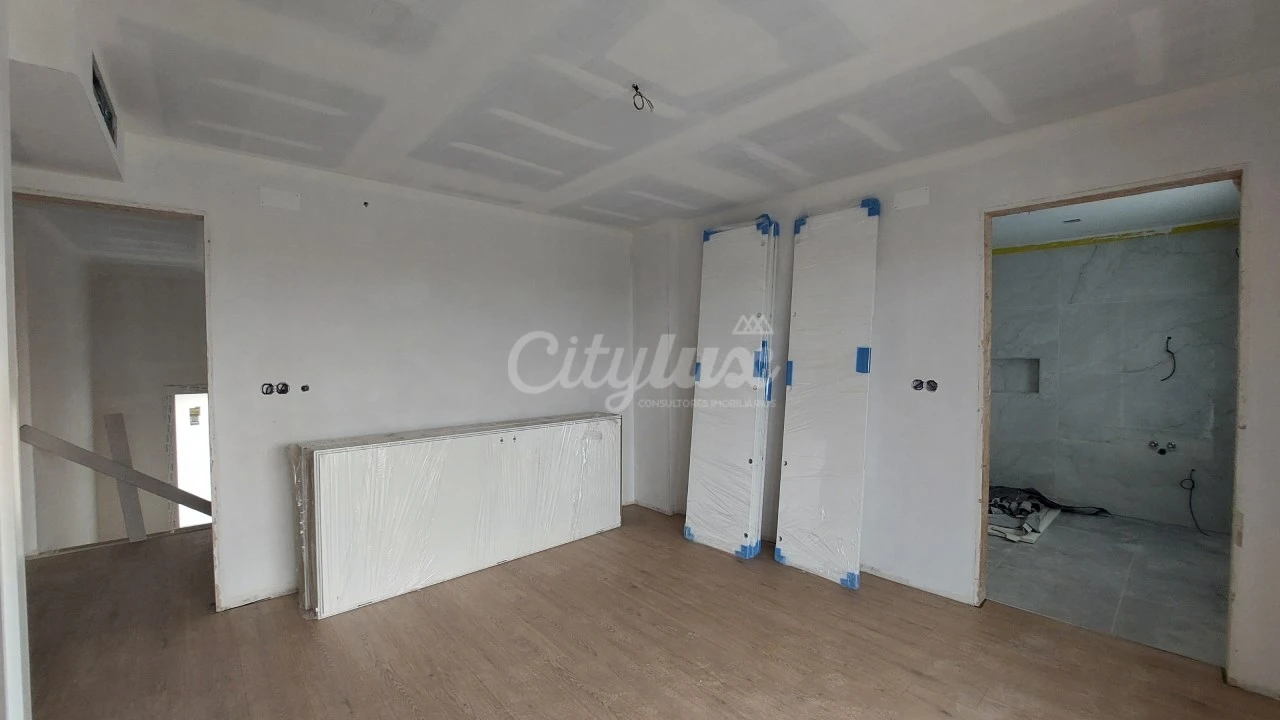 Moradia T4 para Venda em Alcabideche Foto 19