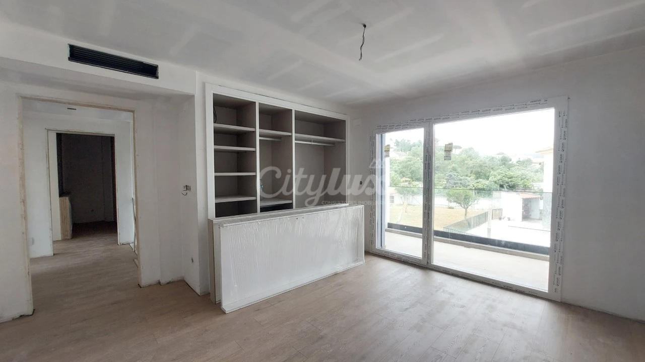 Moradia T4 para Venda em Alcabideche Foto 21