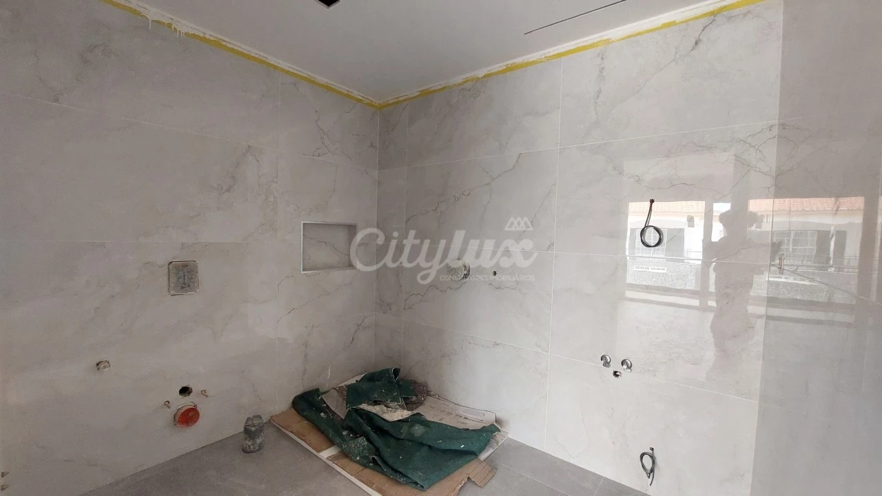 Moradia T4 para Venda em Alcabideche Foto 24